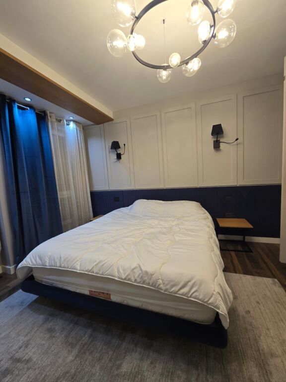 Shitet apartament tek ish Fusha