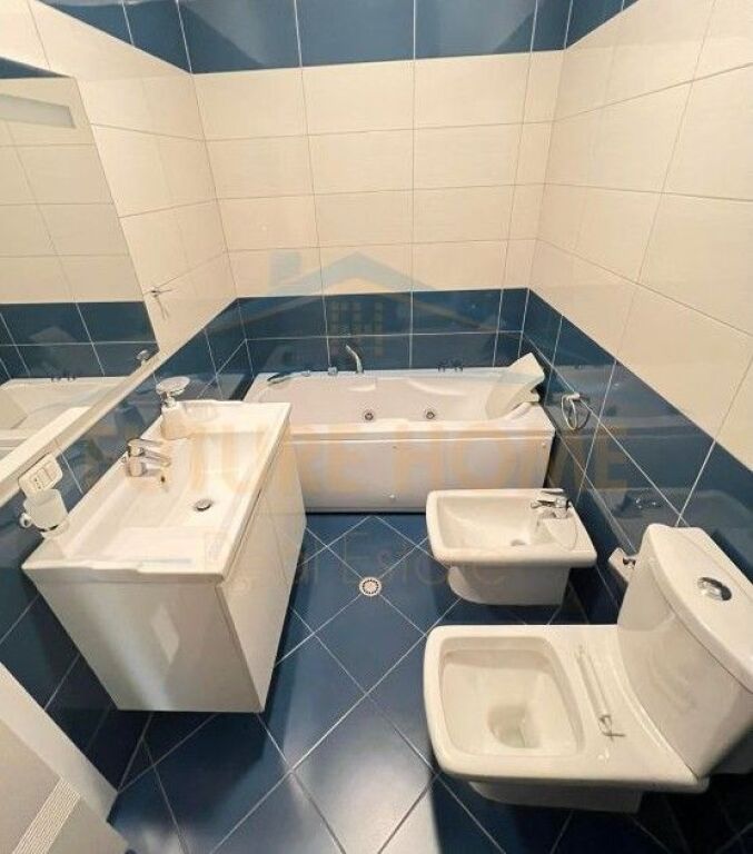 Affitto, Appartamento 2+1+2, Unaza e Re, Tirana