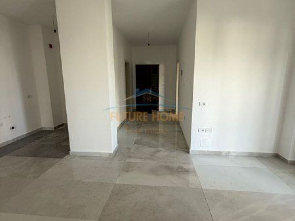 In vendita, Appartamento 2+1+2, Casa Italia, Tirane.