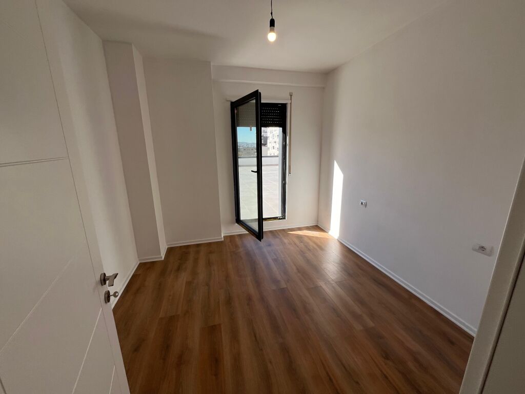 Apartment 2+1 for rent in Porcelan