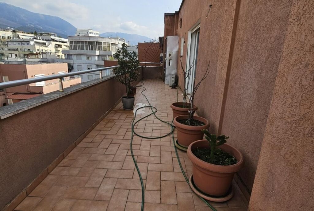 A Fresk Vendesi in vendita attico esclusivo 119,3 m² + 151,2 m² veranda !