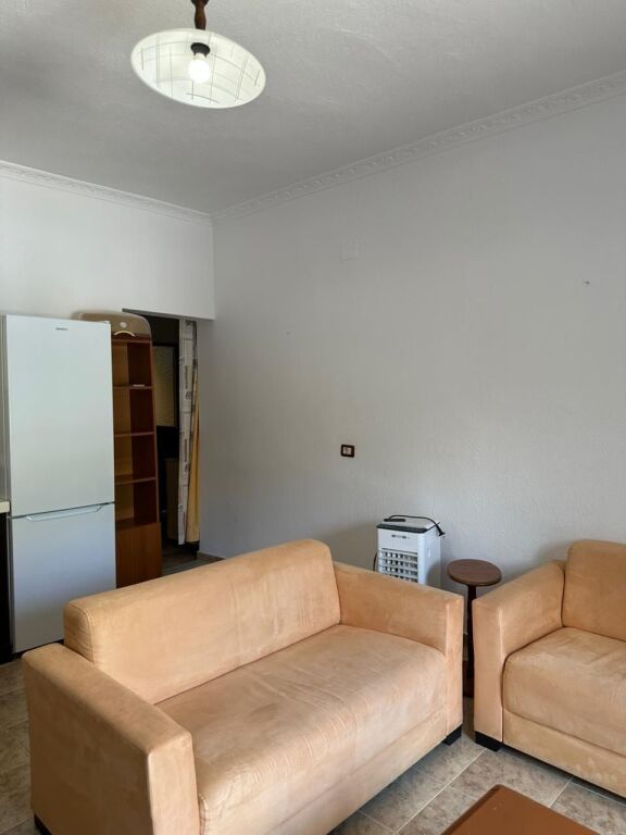 Apartament me qera 1+1 ne astir