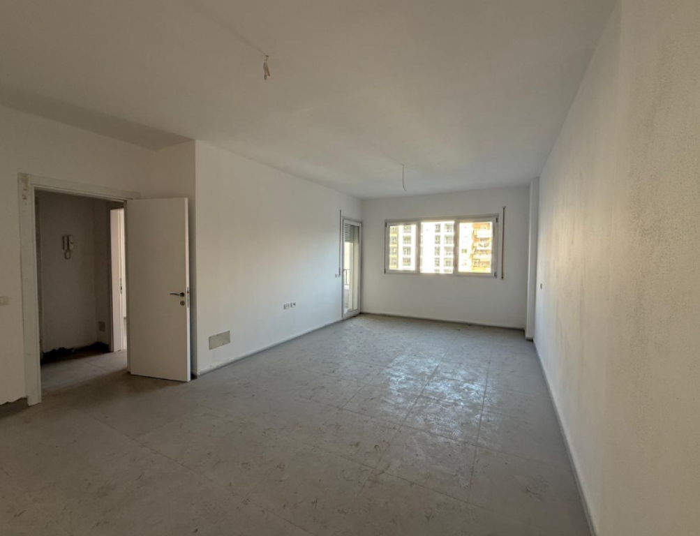 🏡 Apartment 1+1 for Sale – Pazari i Ri