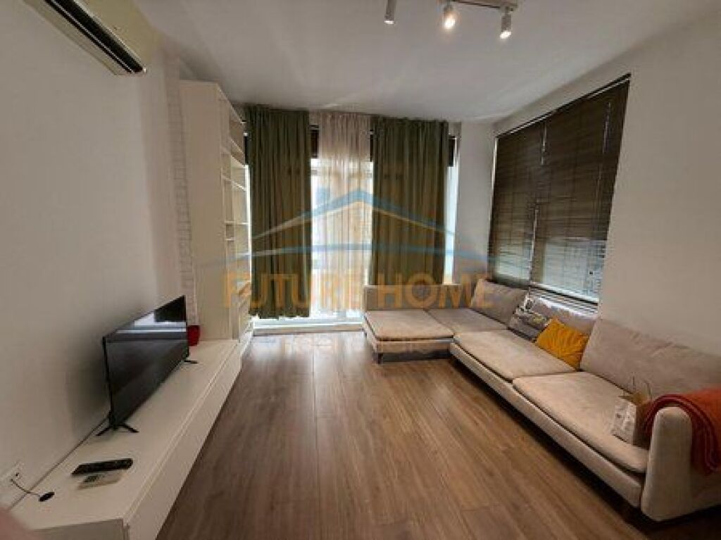 Rent, Apartment 1+1, Paris Commune