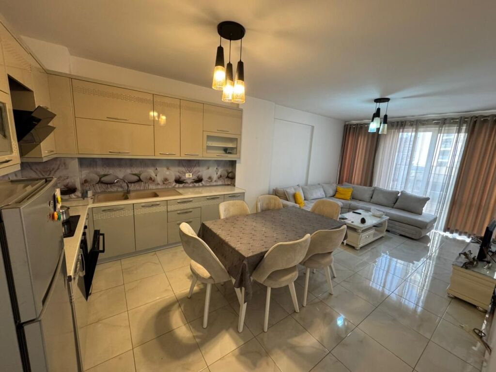 📣 Jepet me qira apartament 2+1+2  📍 Selvia, pranë Gjimnazit Partizani – Tiranë💰 Çmimi: 80.000 lekë / muaj