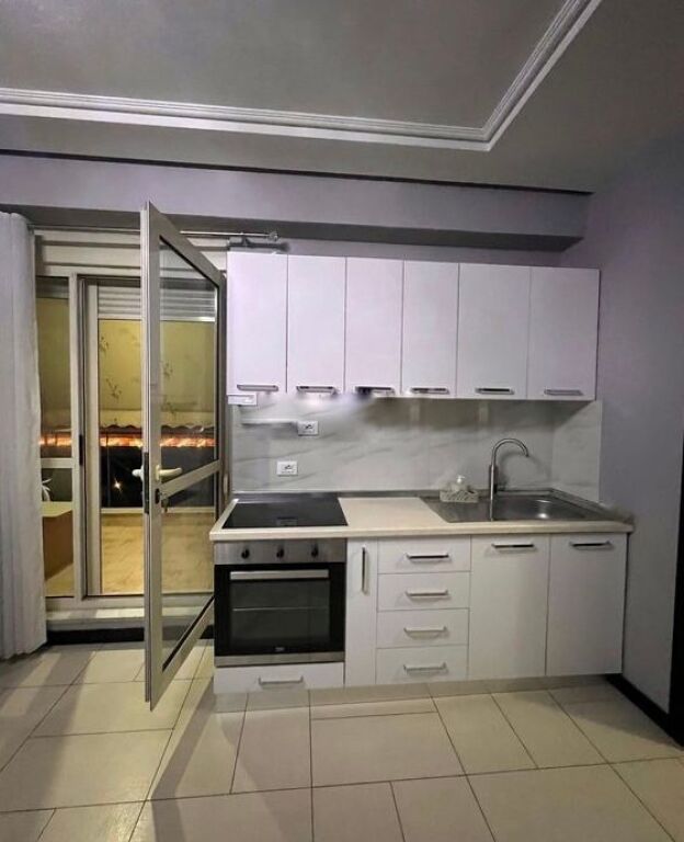 APARTAMENT 1+1 ME POST PARKIMI ME QIRA TEK KOMPLEKSI DELIJORGJI