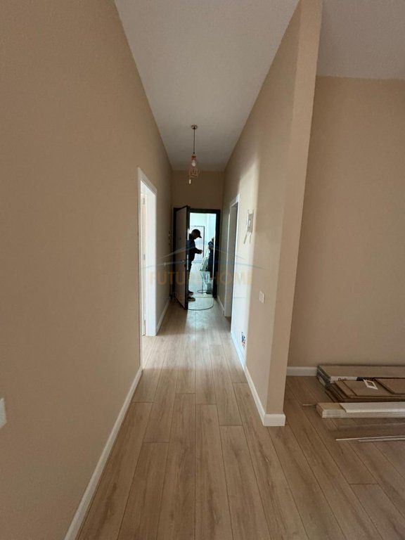 For sale, Apartment 1+1, Sauk, Tirana Porta e Re, Tirana.