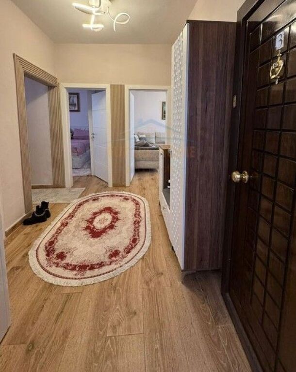 For sale, Apartment 1+1+ Veranda, Kinostudio, Tirana.