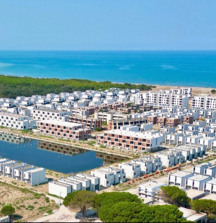 Apartment 1+1 for sale in Hamallaj at Turqoise Marina