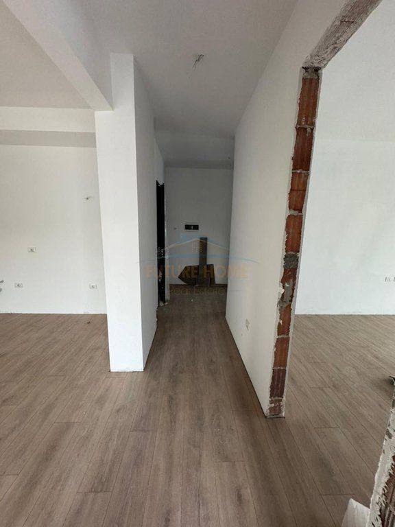Shitet, Apartament 2+1, Don Bosko
