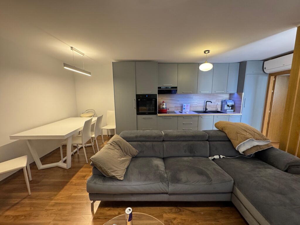 Apartment 1+1 for sale at Zogu villas