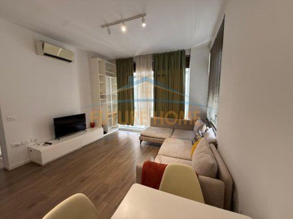 Rent, Apartment 1+1, Paris Commune