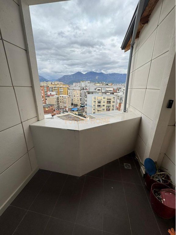 Qera, Apartament 2+1+2, Rruga Mine Peza
