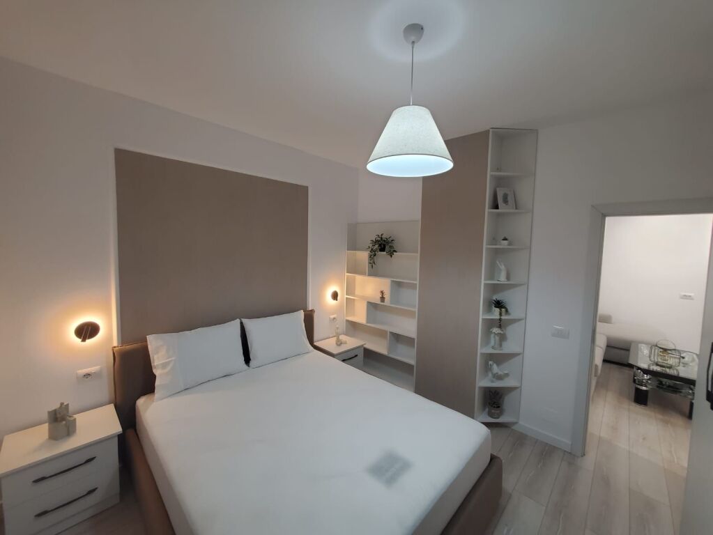 FOR SALE APARTMENT 1+1 RROTA E KUQE BEACH 18000 EURO