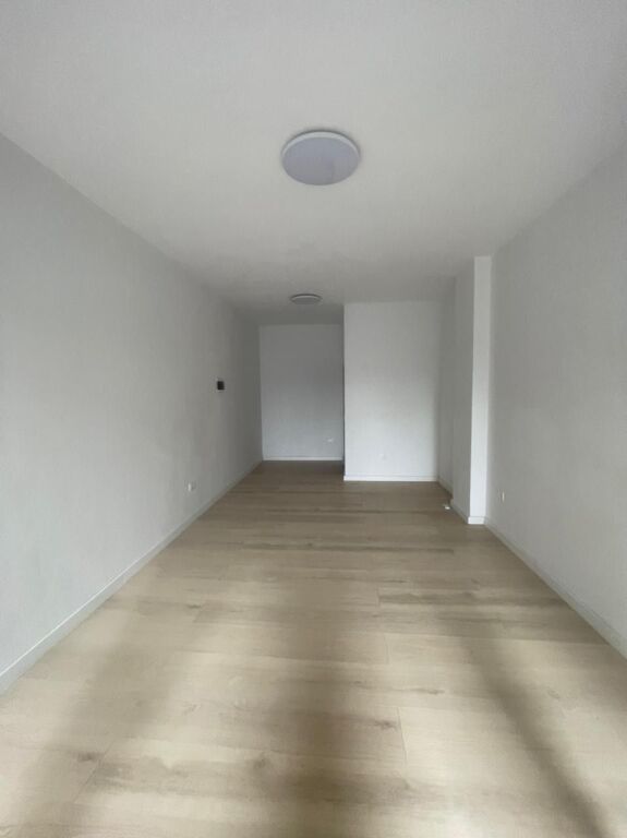 Shop with area 35 m2, babe rexha street, 70 thousand euros with mortgage