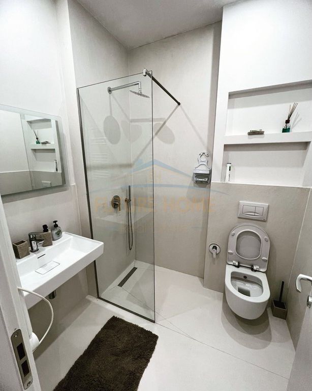 For rent, Apartment 1+1 and 2 Studios, Paris Commune, Tirana..