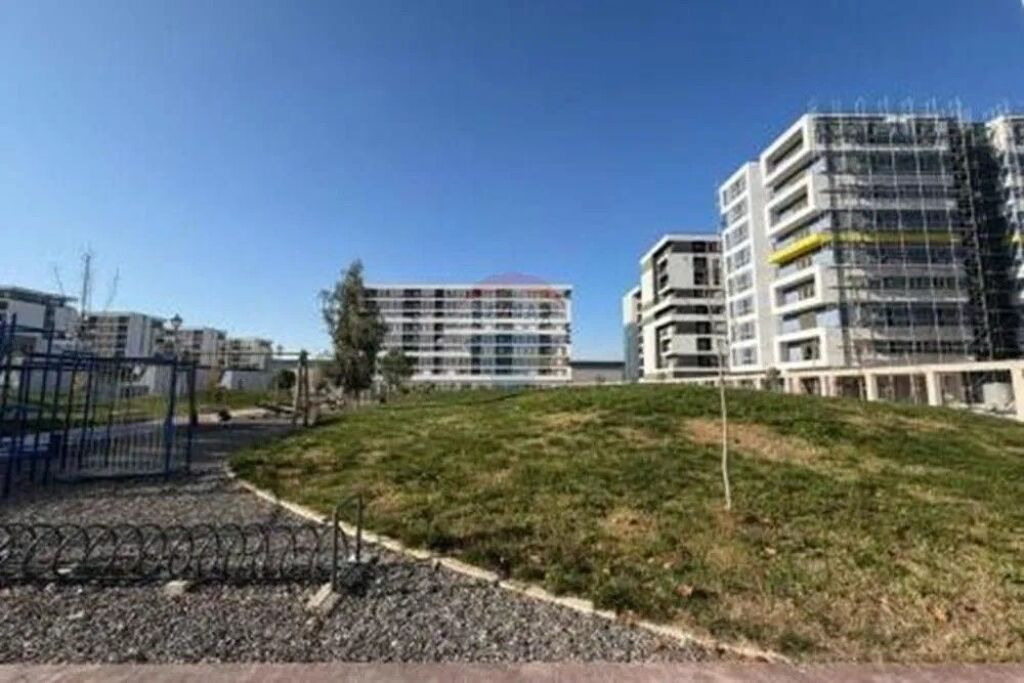 Apartment - For Sale - Univers City, Tirana
