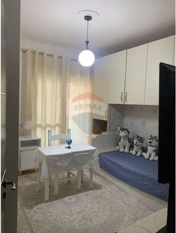 Appartamento 2+1 con Garage in Vendita a Lungomare, Vlorë
