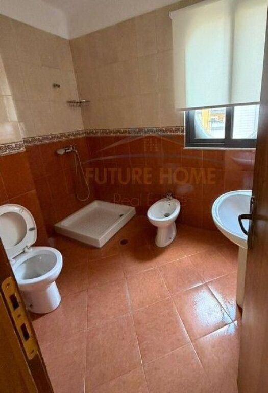 Qera, Apartament 2+1+2, Rruga e Kosovarëve, Tiranë.