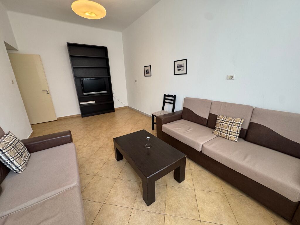 Apartament 2+1 per shitje tek Rruga e Durresit!