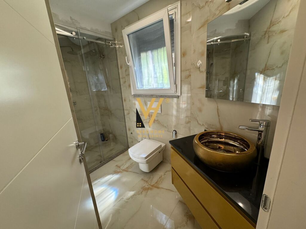 JEPET APARTAMENT 2+1+BLK ME QIRA TE LIQENI THATE 800 EURO