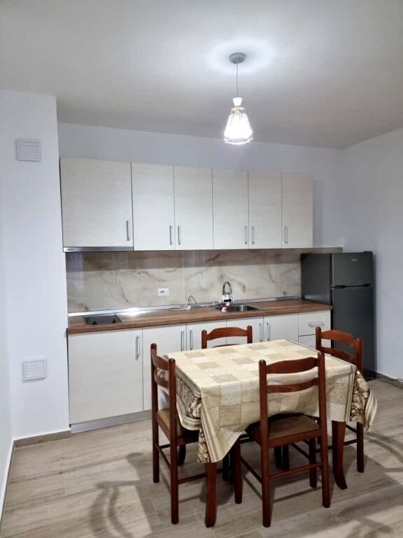 SHITET APARTAMENT 1+1+Garazhd