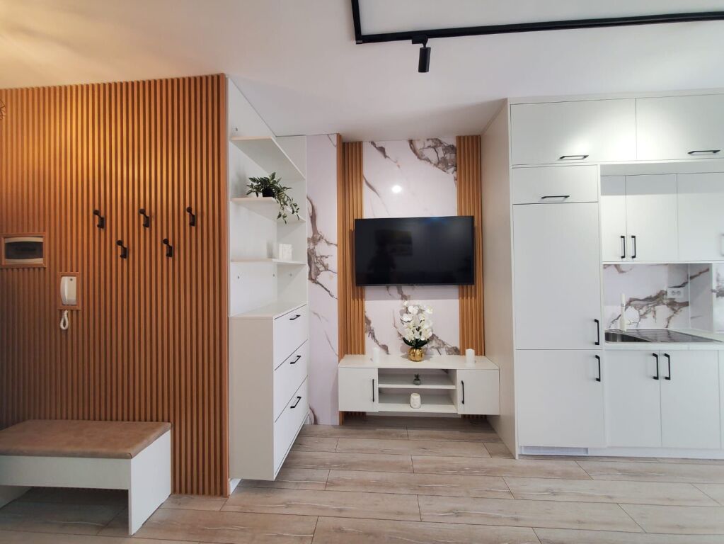 FOR SALE APARTMENT 1+1 RROTA E KUQE BEACH 18000 EURO