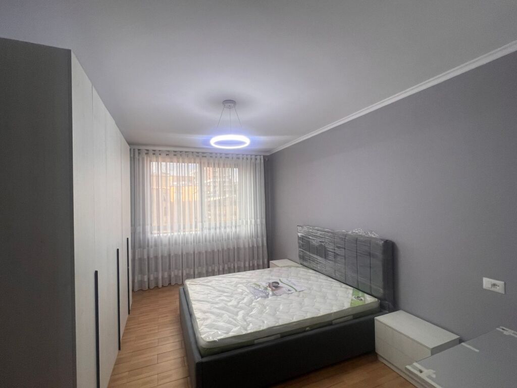 2+1 apartment for rent near Pazarit te Ri!