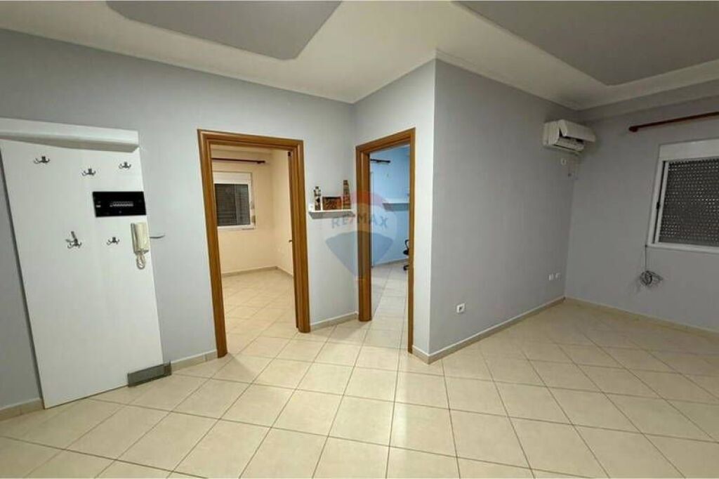 appartamento 2+1 in via Dibra