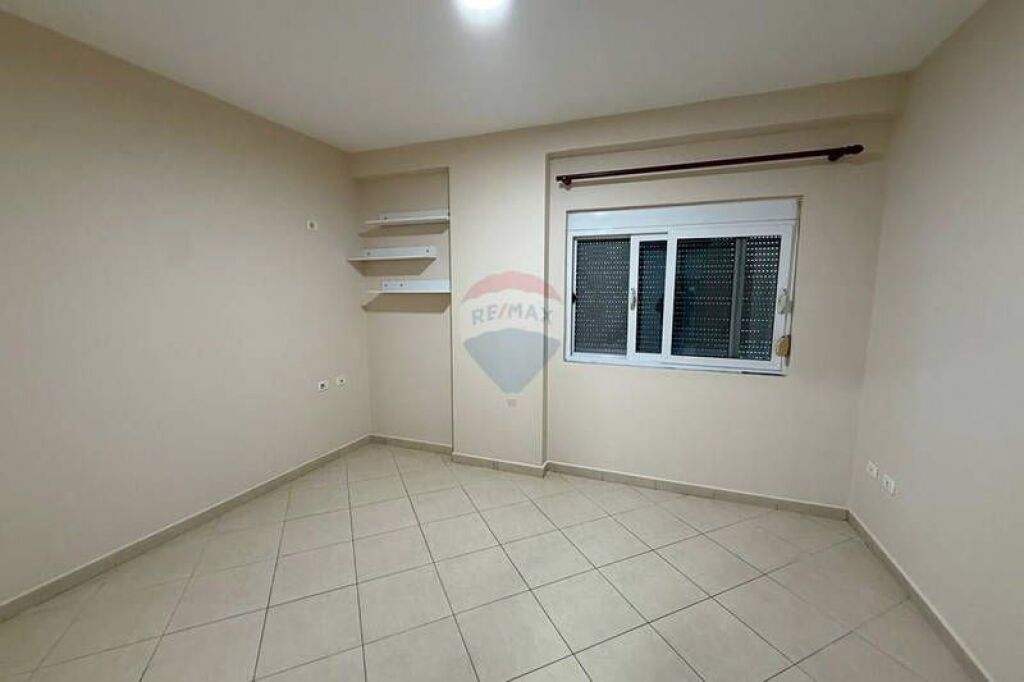 appartamento 2+1 in via Dibra