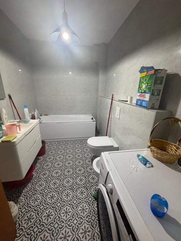 Shitet 2+1,te selvia afer vila verde,cmimi 235 mije euro,me hipoteke
