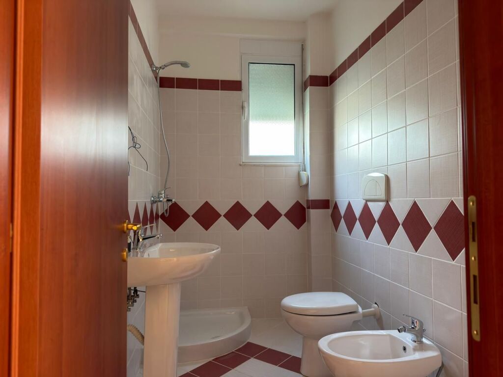 Occasione Te kalaja 1+1 con garage 120.000