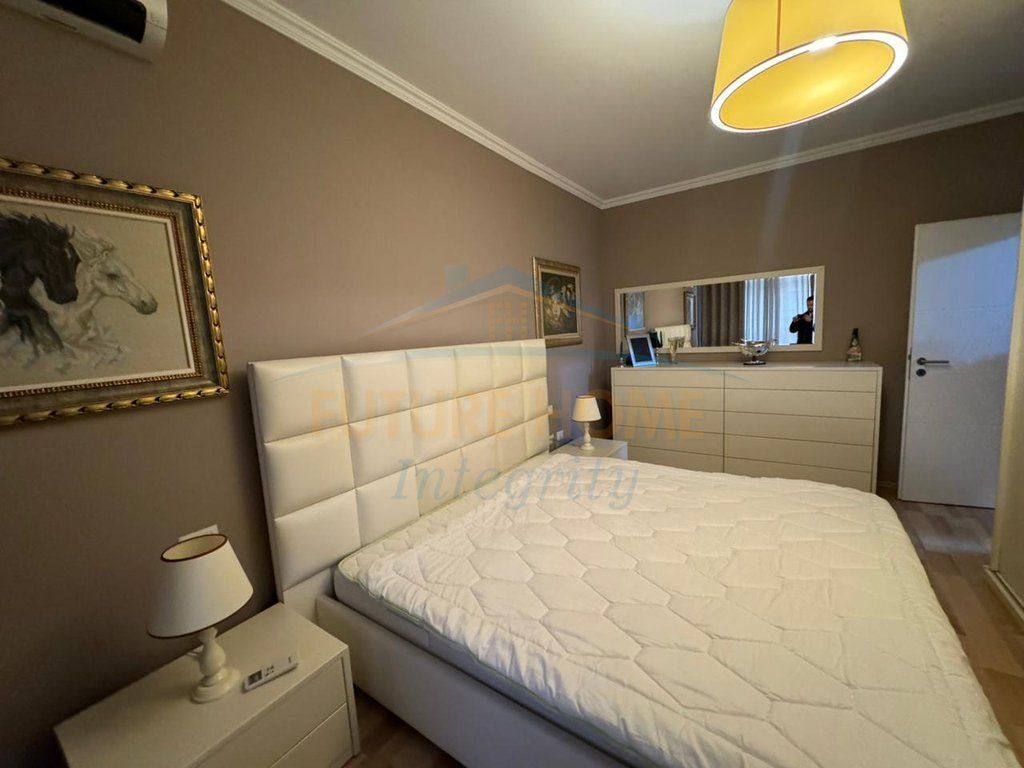 Rent, Apartment 2+1, Former Electric Market, Tirana.