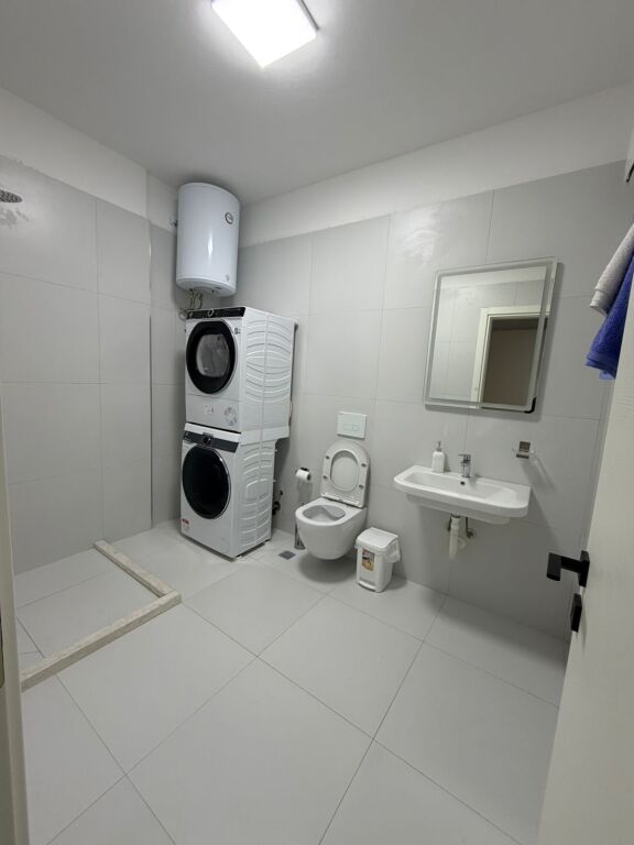 2+1, furnished, with parking spot, in Porcelan, 650 thousand lek