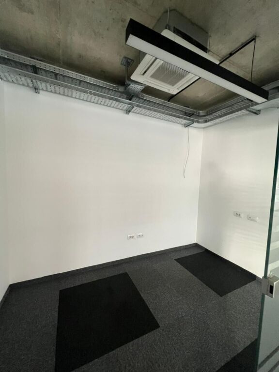 Spazio ufficio in vendita