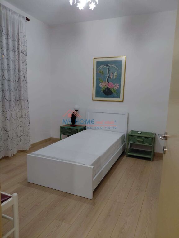 Duplex me Qira Ali Demi Tirane