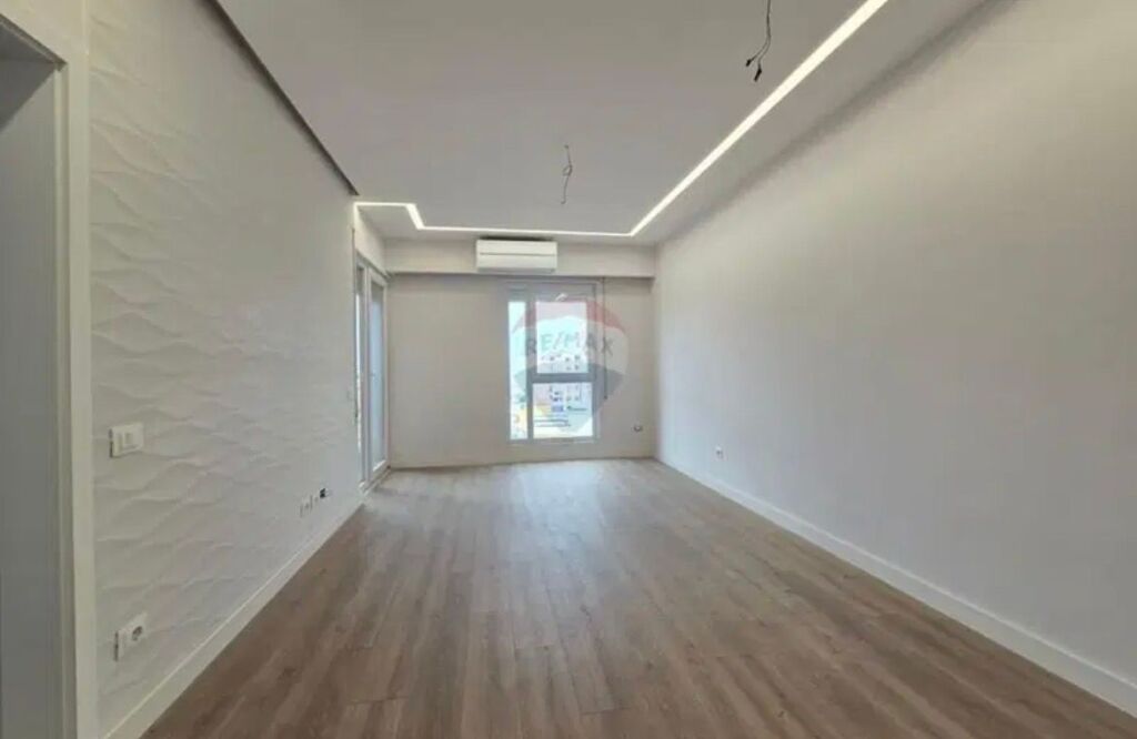Appartamento - In Vendita - Via Qemal Stafa, Tirana