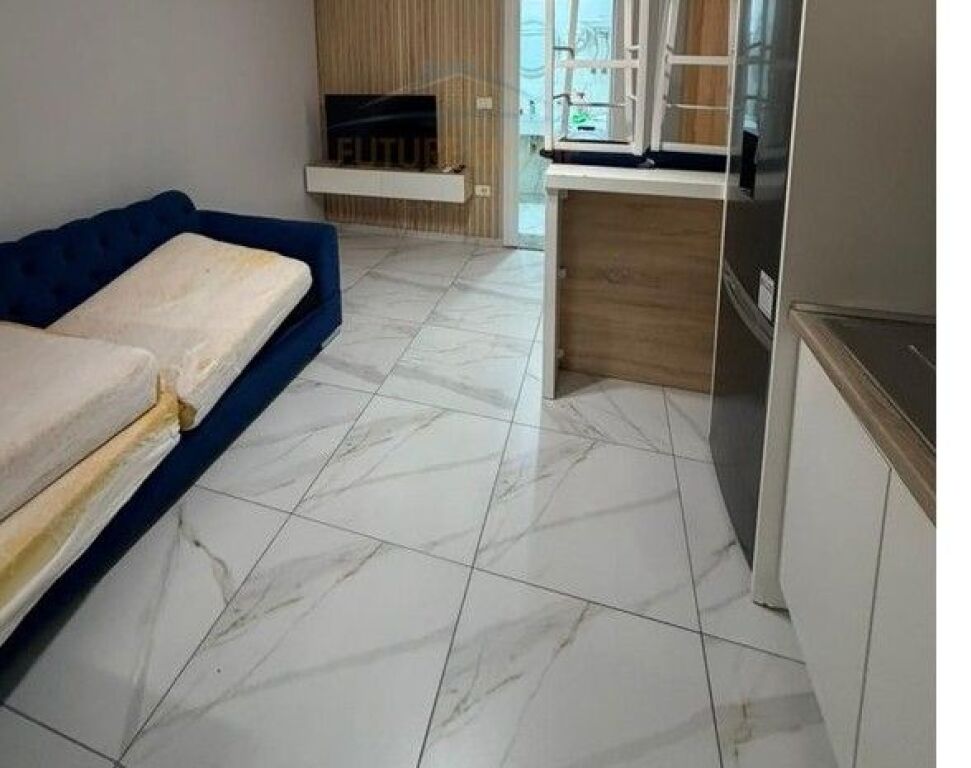 In vendita, Appartamento 2+1+2, Via Barrikadave, Tirana