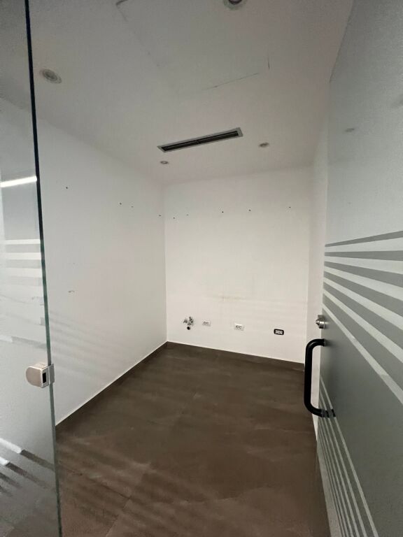Office for Sale on Kosovarëve Street