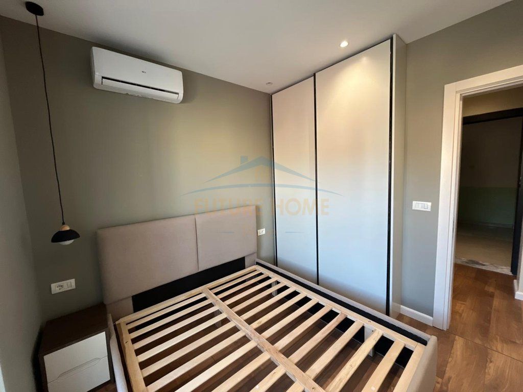 Shitet , Apartament 1+1 , Mine Peza , Tirane..