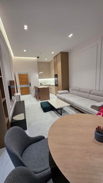 Apartament 1+1 per qira tek Rruga e Durrësit plus post