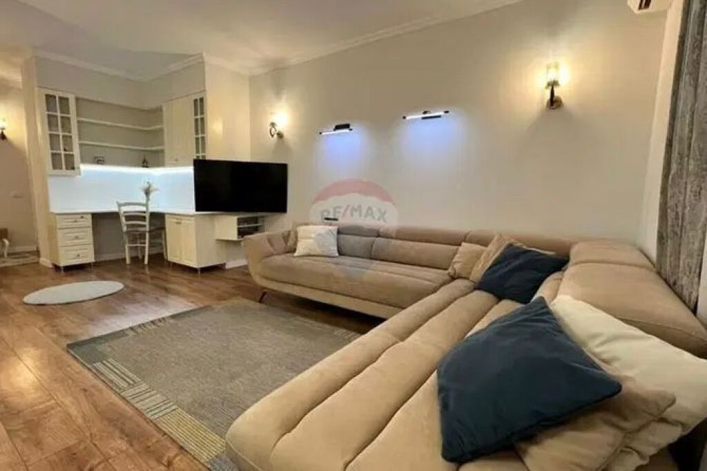 Apartment 3+1+2 parking spaces for rent, near Eleonore!