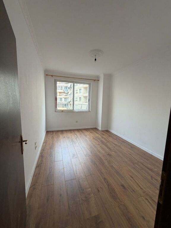 🏡 Vendesi Appartamento 2+1 ad Astir – Complesso Fratari