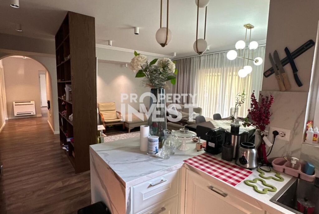 Shitet Apartament 3+1+2+ garderobe📍21 Dhjetorit
