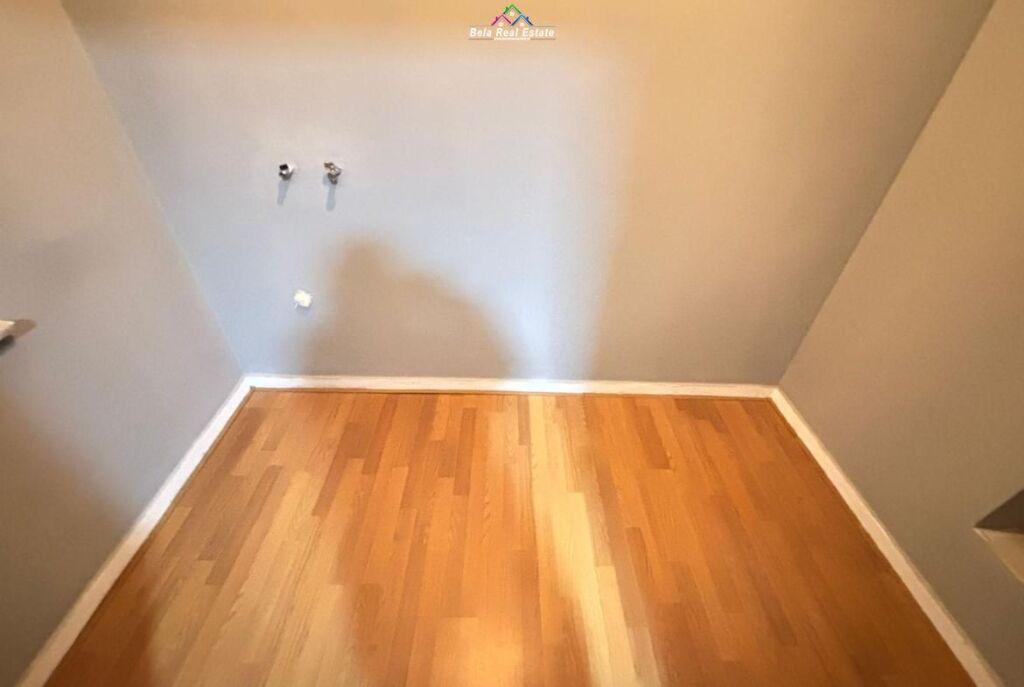 Shop For Rent At 21 Dhjetori ( ID BD21818) Tirane