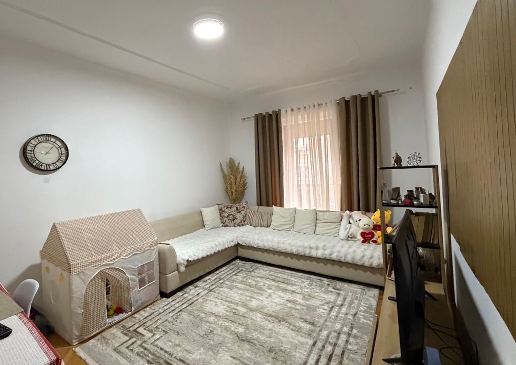 Affittasi appartamento 2+1 Myslym Shyri 620 Euro