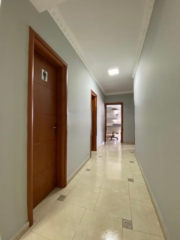 Jepet me Qera Apartament per Zyra 2+1+2 tek IshEkspozita 1,000 € /Muaj