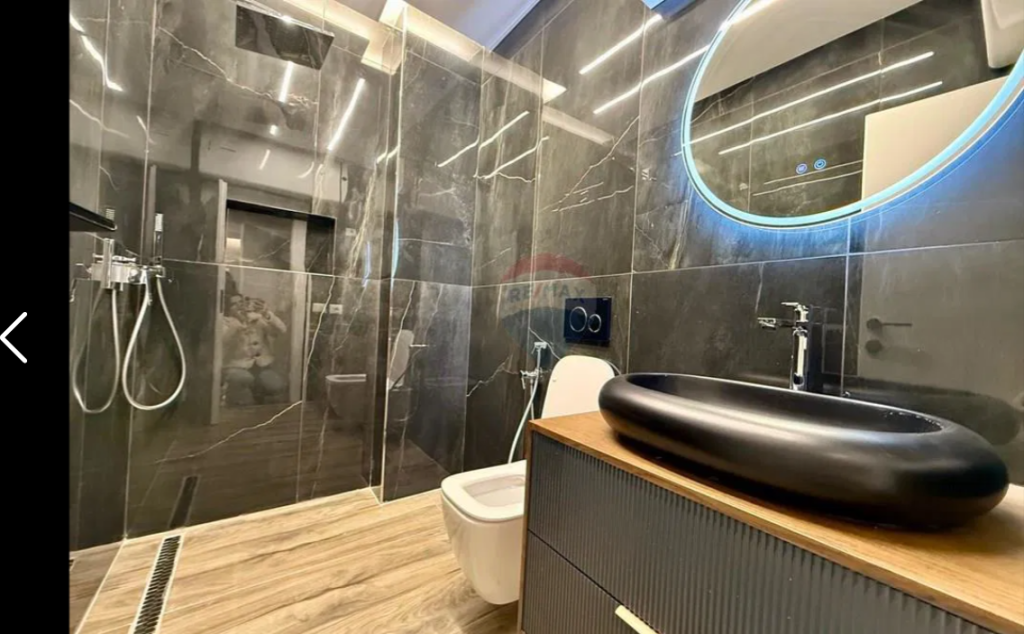 Appartamento in affitto 2+1+2 in Via Hoxha Tahsim