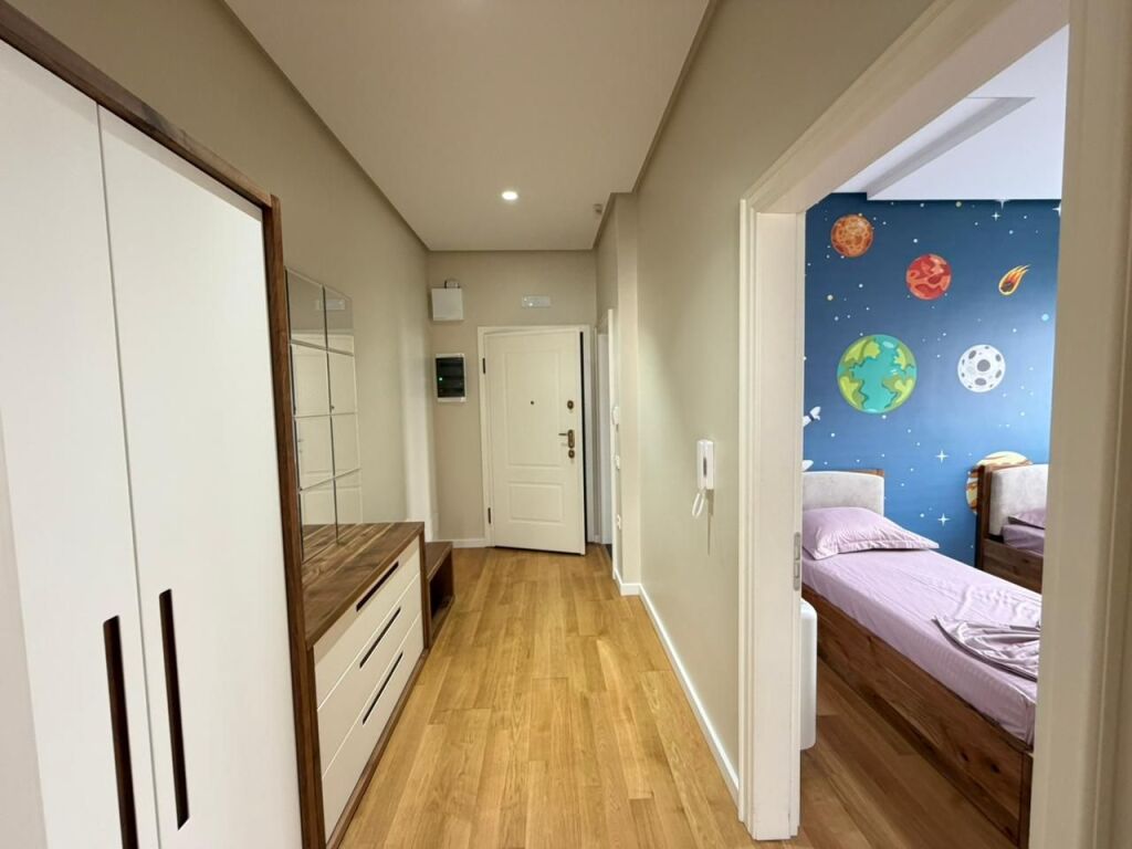 SPACIOUS APARTMENT FOR RENT