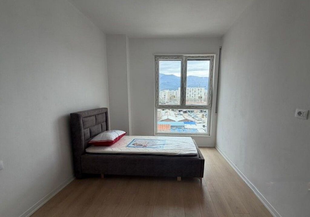 Apartment 2+1+2 for rent at Uzina Dinamo, 5 Maji Street